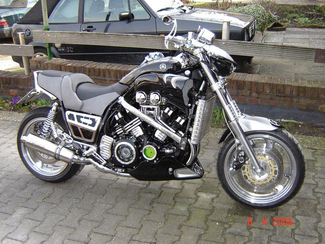 Yamah V-Max Foto